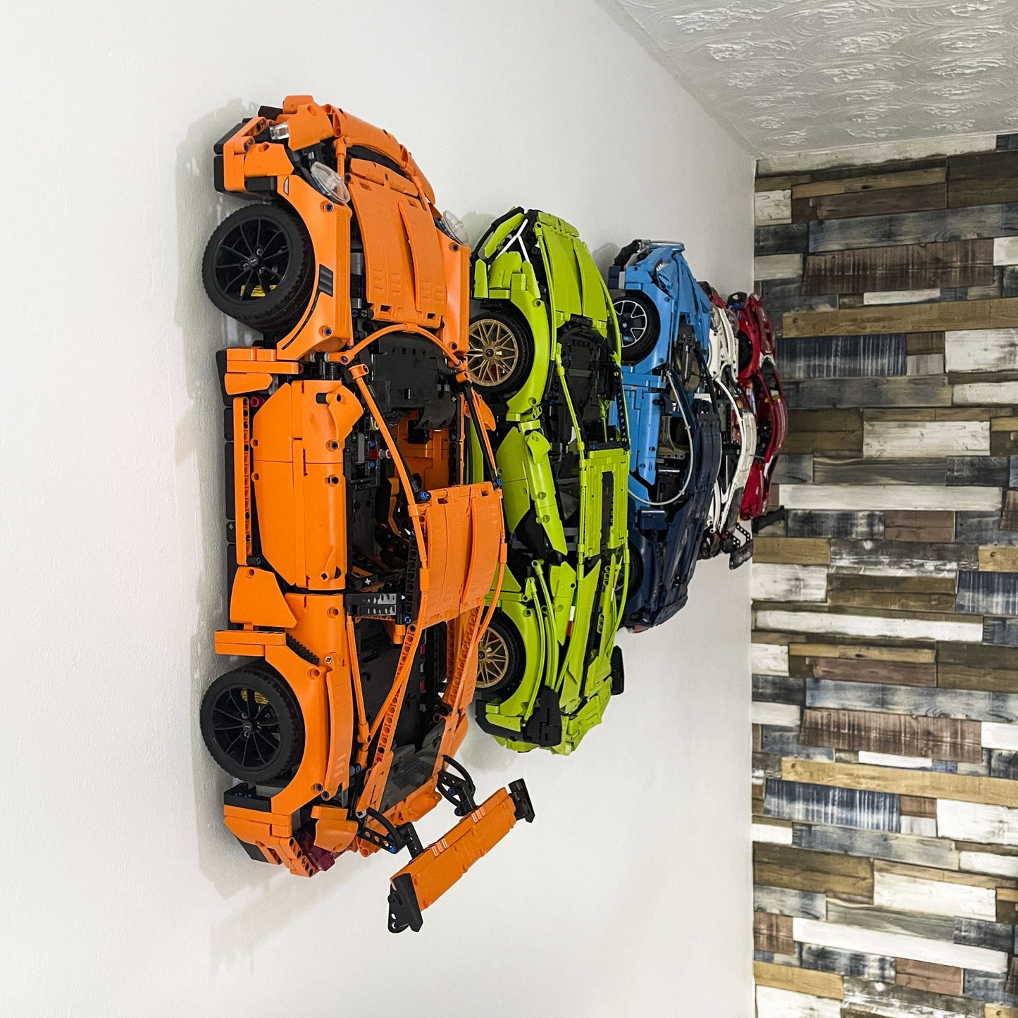 Wall mounted car stand For LEGO Bugatti Chiron 42083