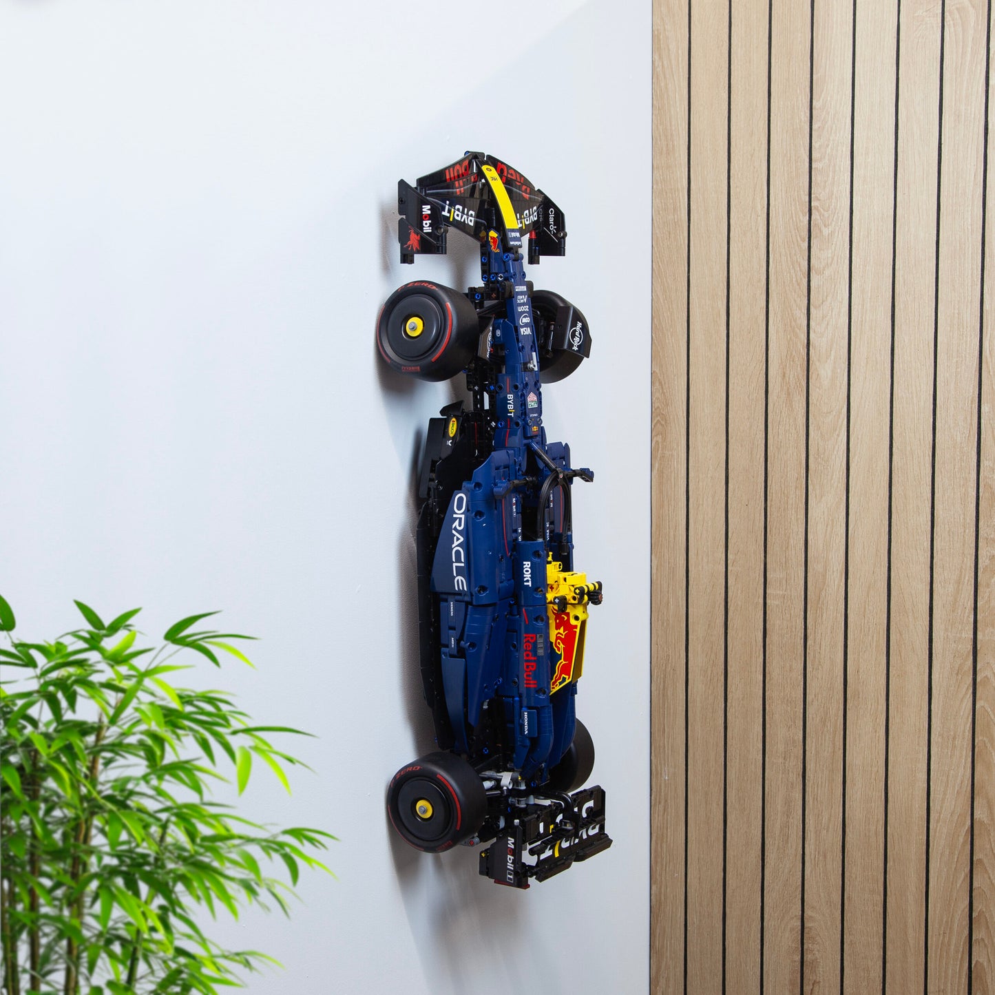 Wall mounted car stand For LEGO Technic™ Oracle Red Bull Racing RB20 F1 Car 42206