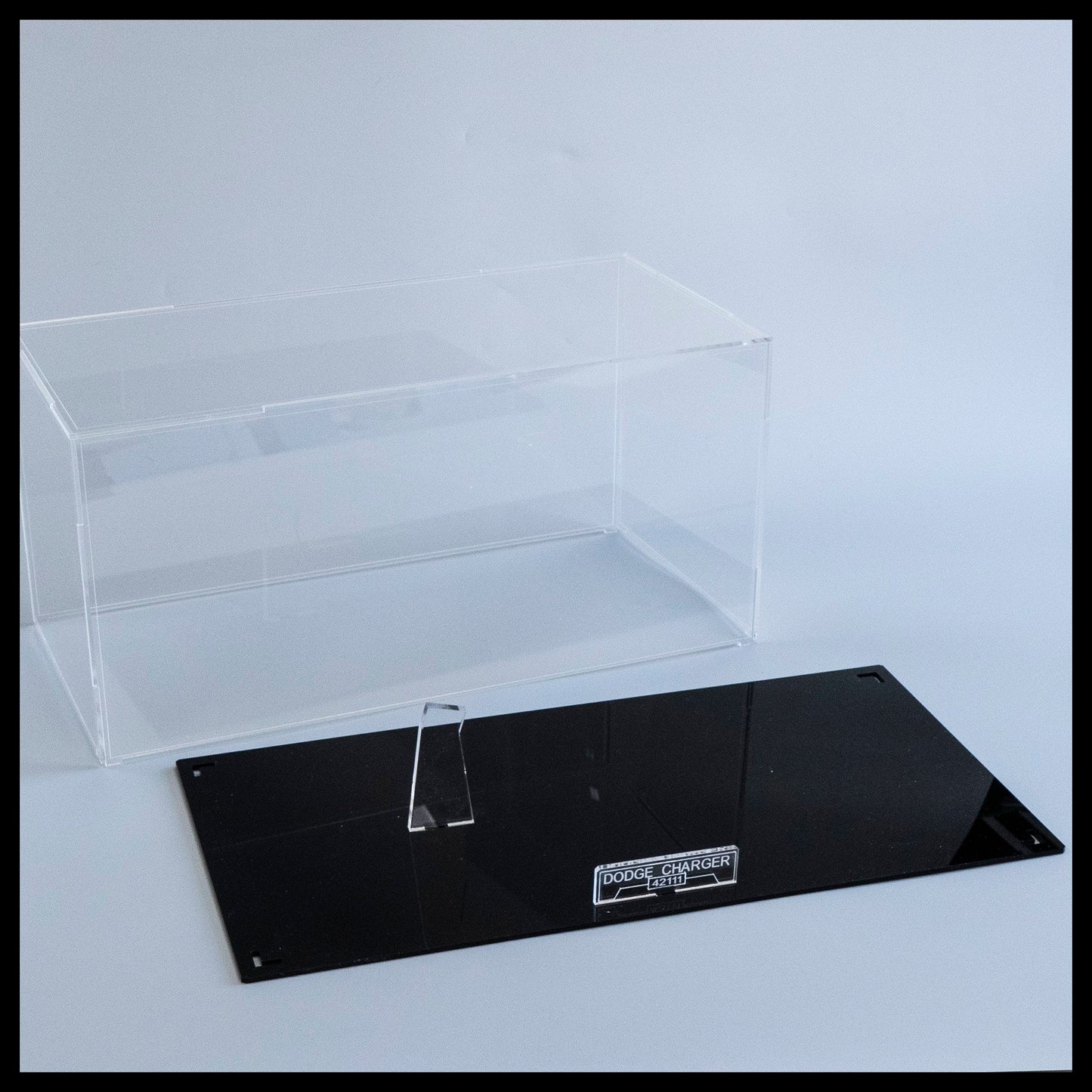 Acrylic Display Case With Internal Stand For LEGO® Technic™ Dom’s Dodge Charger 42111