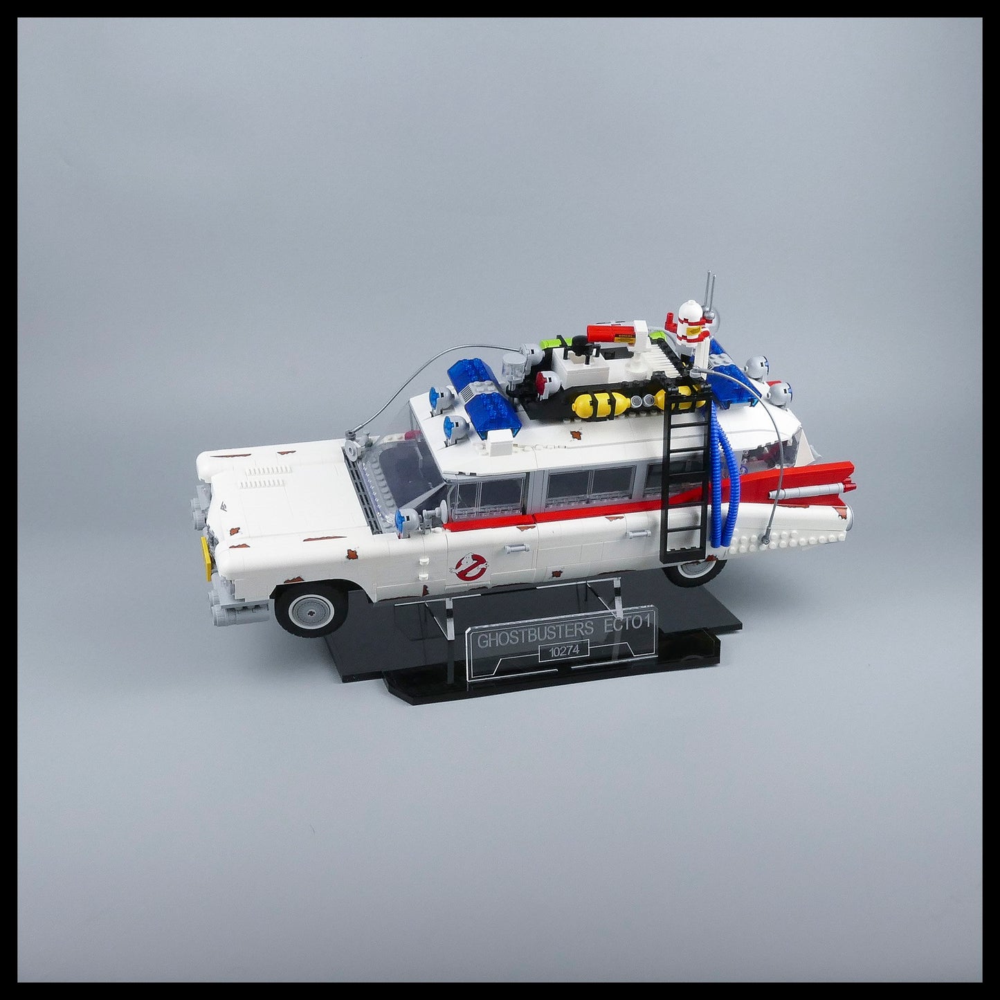 Ghostbusters™ ECTO-1 Acrylic Display Stand for LEGO model (10274)