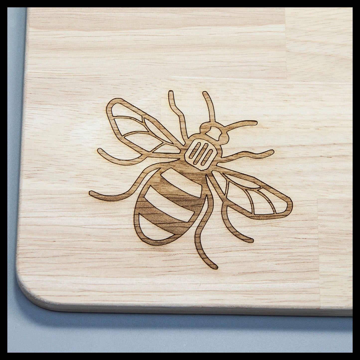 Bee Chopping Board