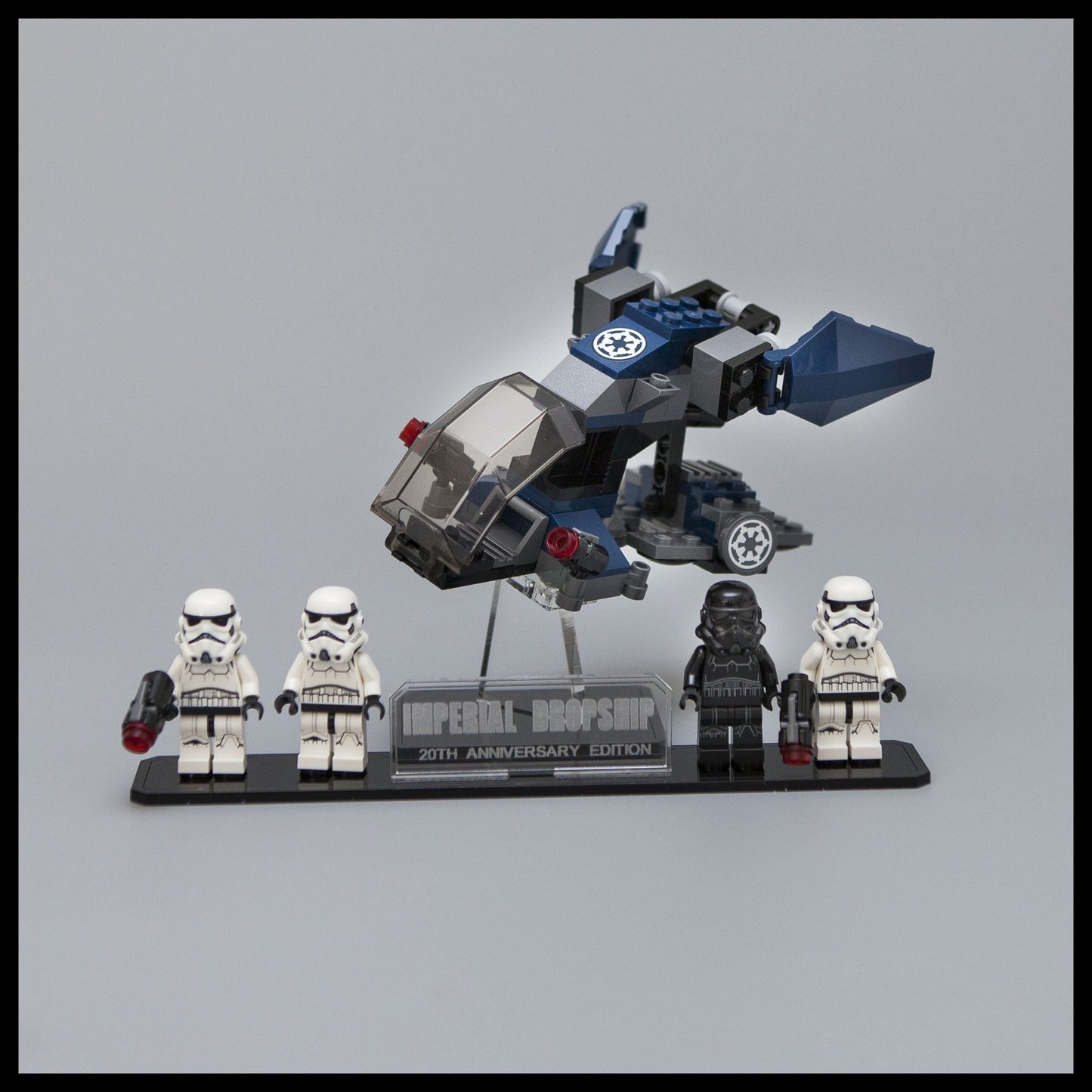 Imperial Dropship™ – 20th Anniversary Edition Acrylic Display Stand 75262