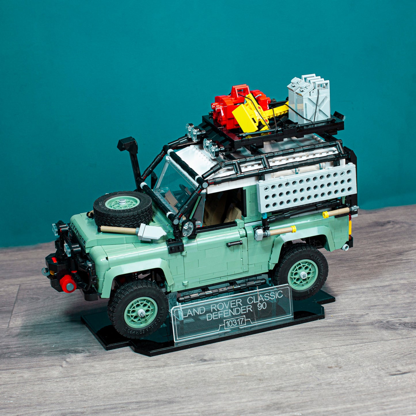 Acrylic Display Stand For LEGO Technic Land Rover Classic Defender 90 10317