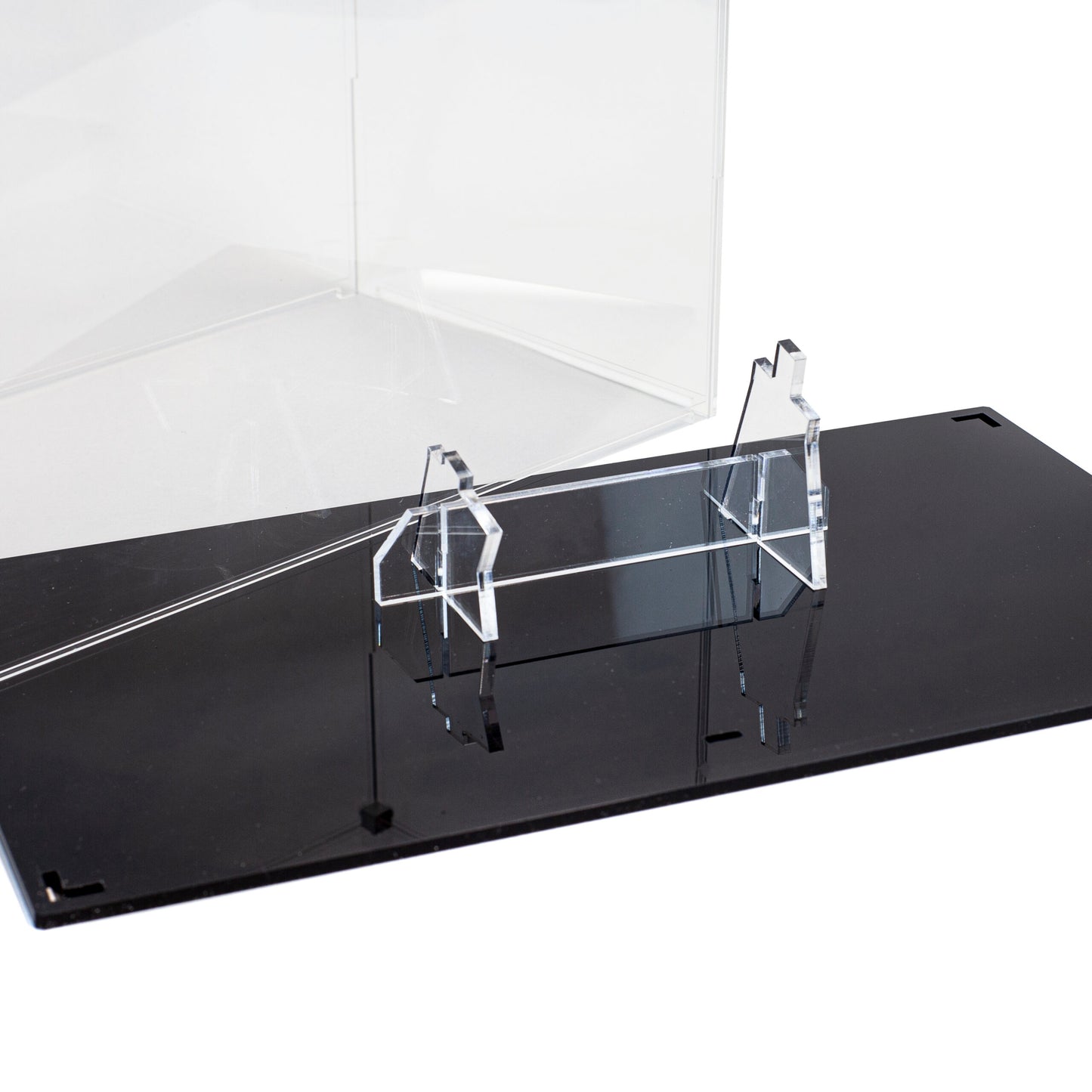 Premium Acrylic Display Case for the LEGO Land Rover Classic Defender 90 10317