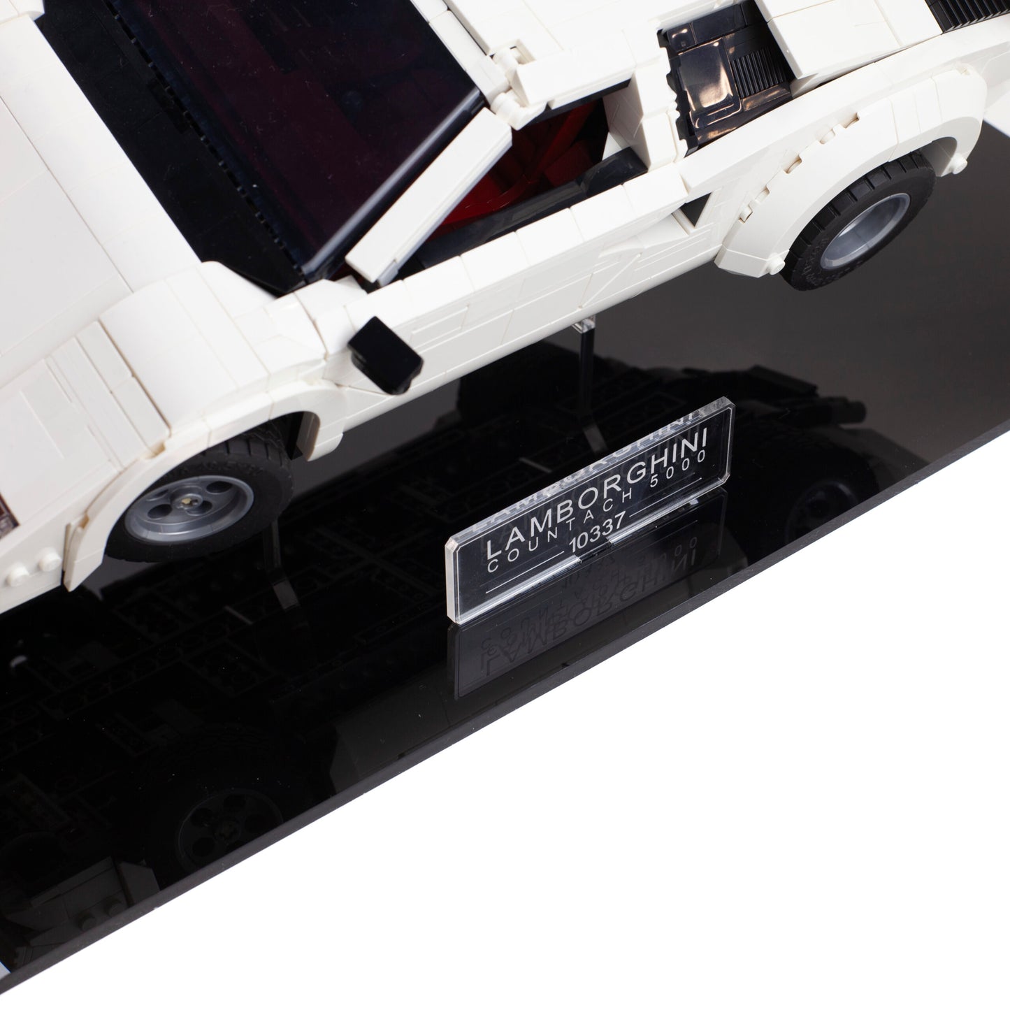 Premium Acrylic Display Case for the LEGO Lamborghini Countach 5000 Quattrovalvole 10337