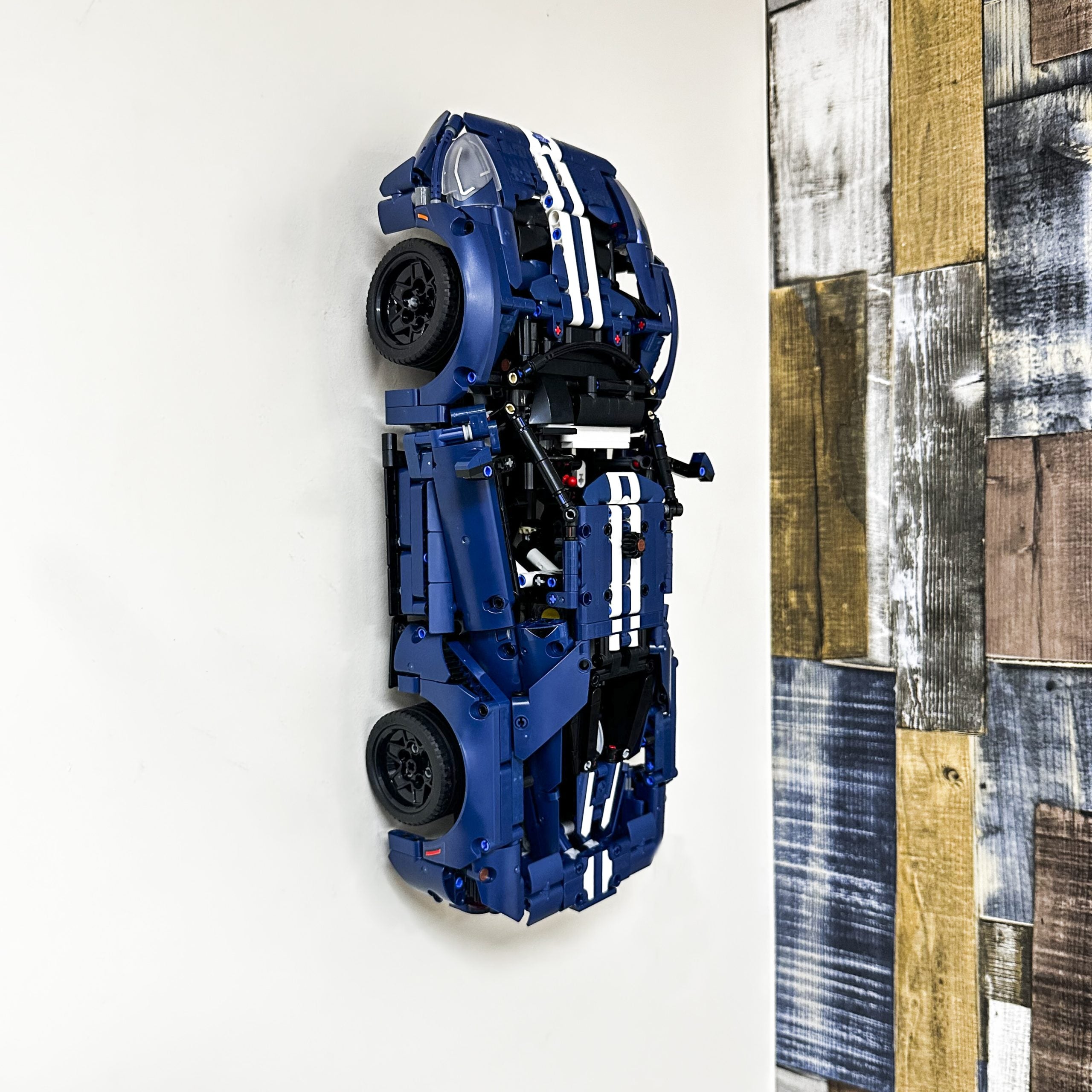 Wall mounted car stand For LEGO 2022 Ford GT 42154 – Laser Frame