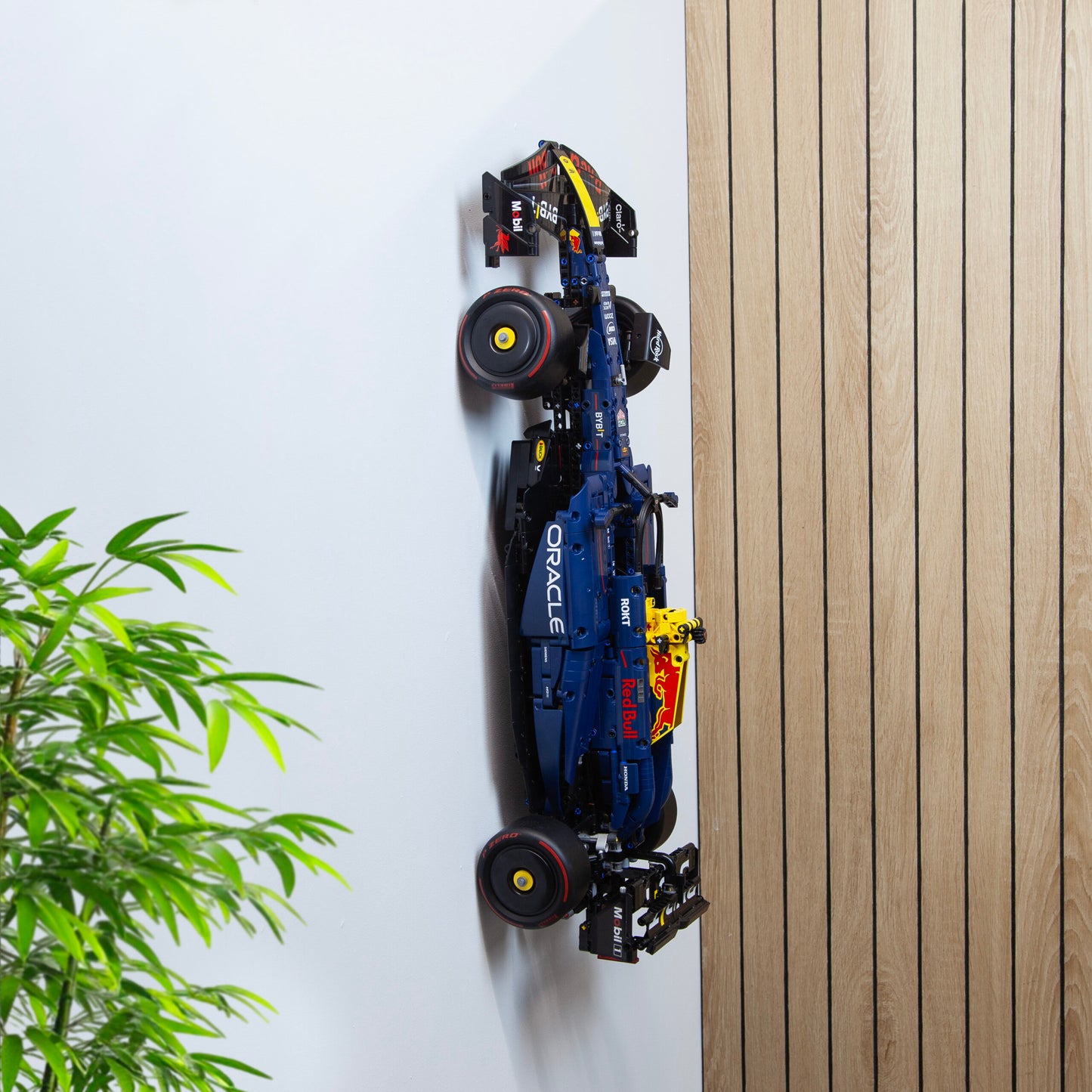 Wall mounted car stand For LEGO Technic™ Oracle Red Bull Racing RB20 F1 Car 42206