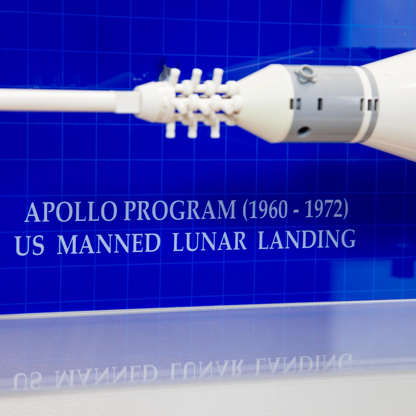 Premium Acrylic Wall Display Case for LEGO® NASA Apollo Saturn V (21309 / 92176)