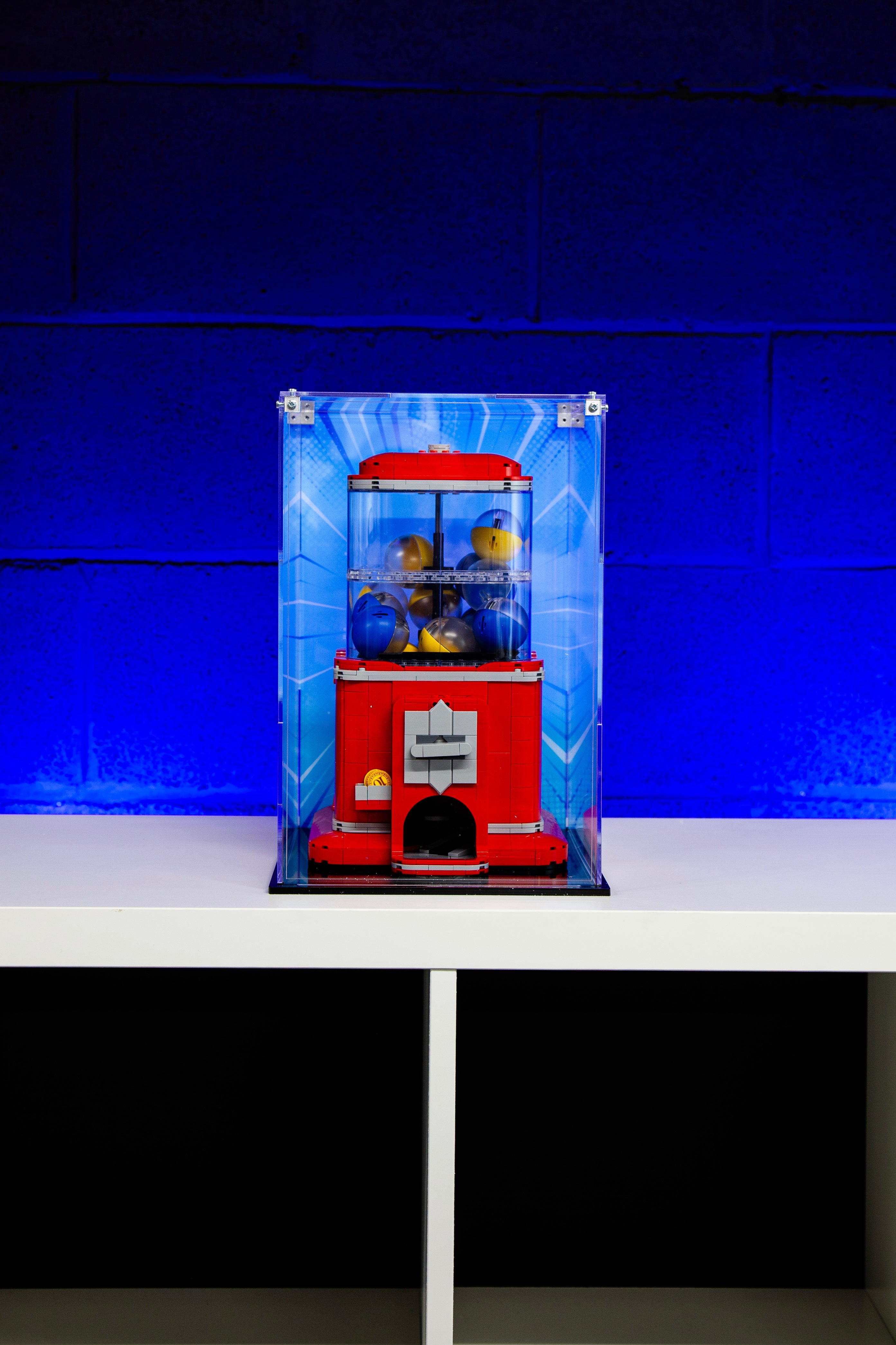 Acrylic Display Case for the LEGO Vending Machine 21358 – Laser Frame