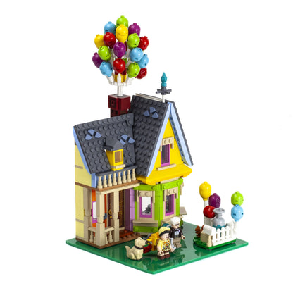 Acrylic Display Stand for the LEGO® ‘Up’ House 43217