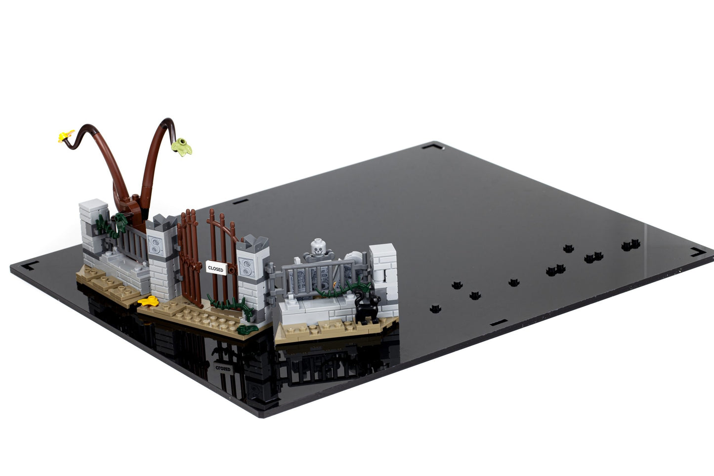 Acrylic Display Case for the LEGO® Disney Hocus Pocus: The Sanderson Sisters' Cottage 21341