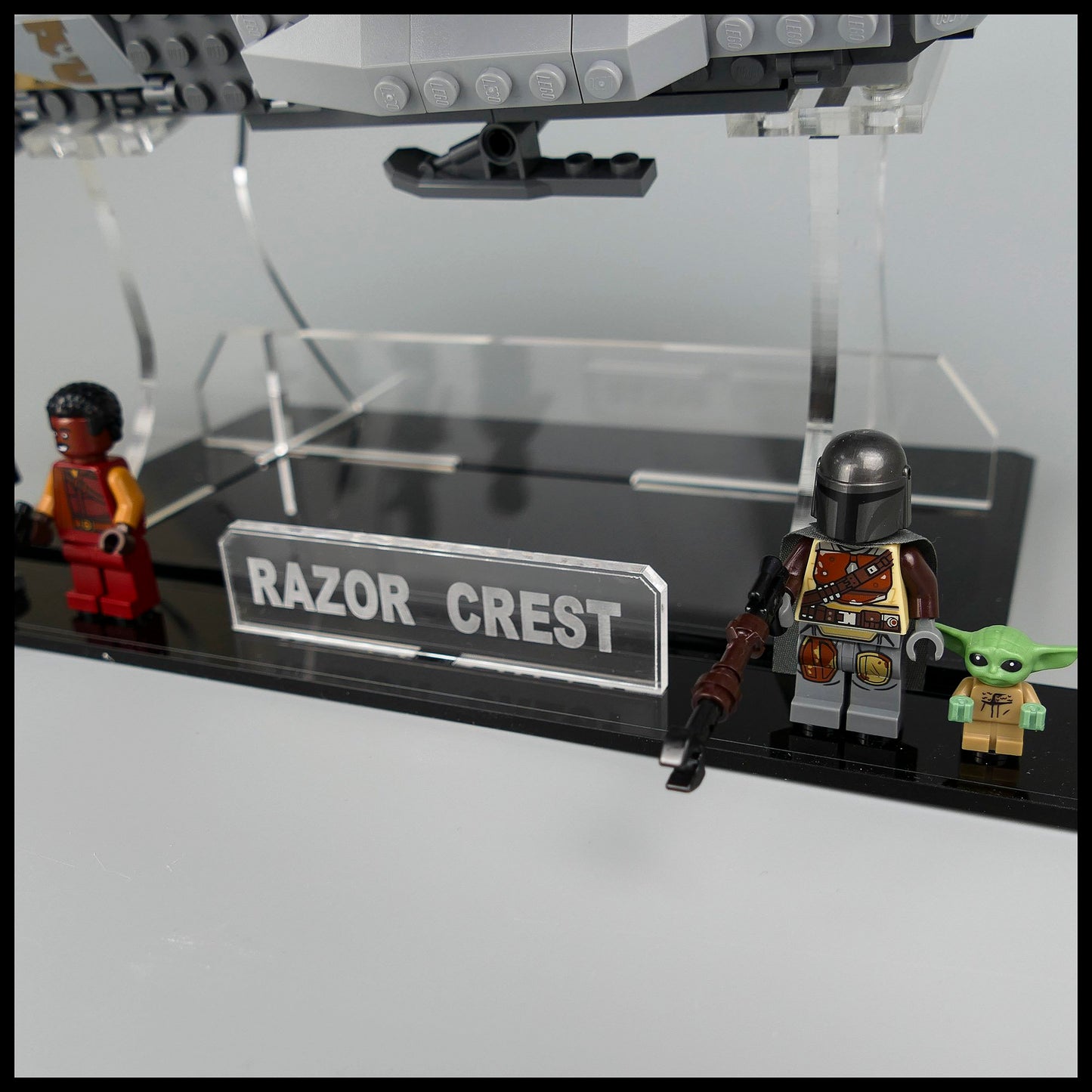 Star Wars Razor Crest Mandalorian Bounty Hunter (75292) Acrylic display stand