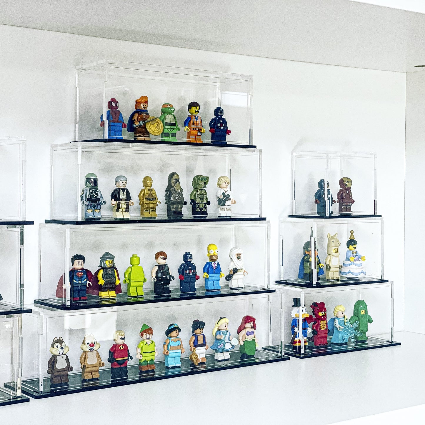 Minifigure Acrylic Display Case for 8 (BOGOF 2 pack)