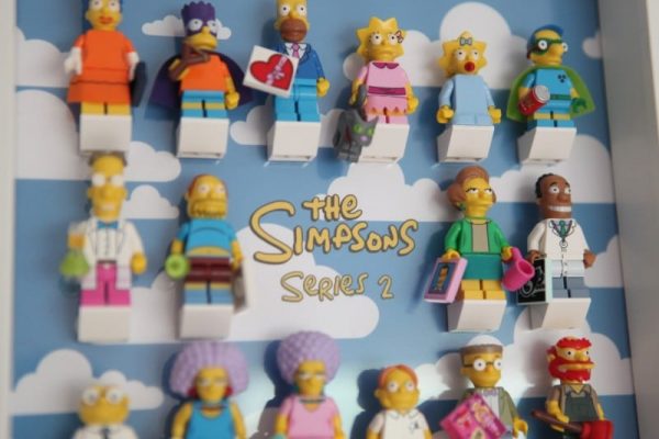 Simpsons Series  Central Acrylic Display Frame